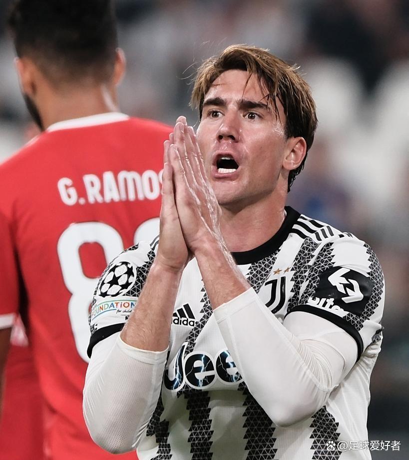 尤文图斯队员在欧冠比赛中的表现(尤文图斯队员在欧冠比赛中的表现怎么样)