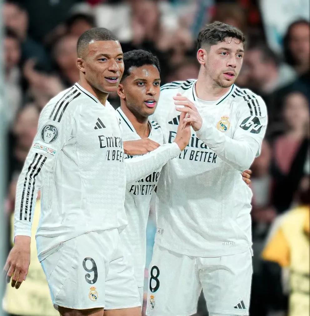 关于里尔球员整体表现出色，队内竞争激烈的信息