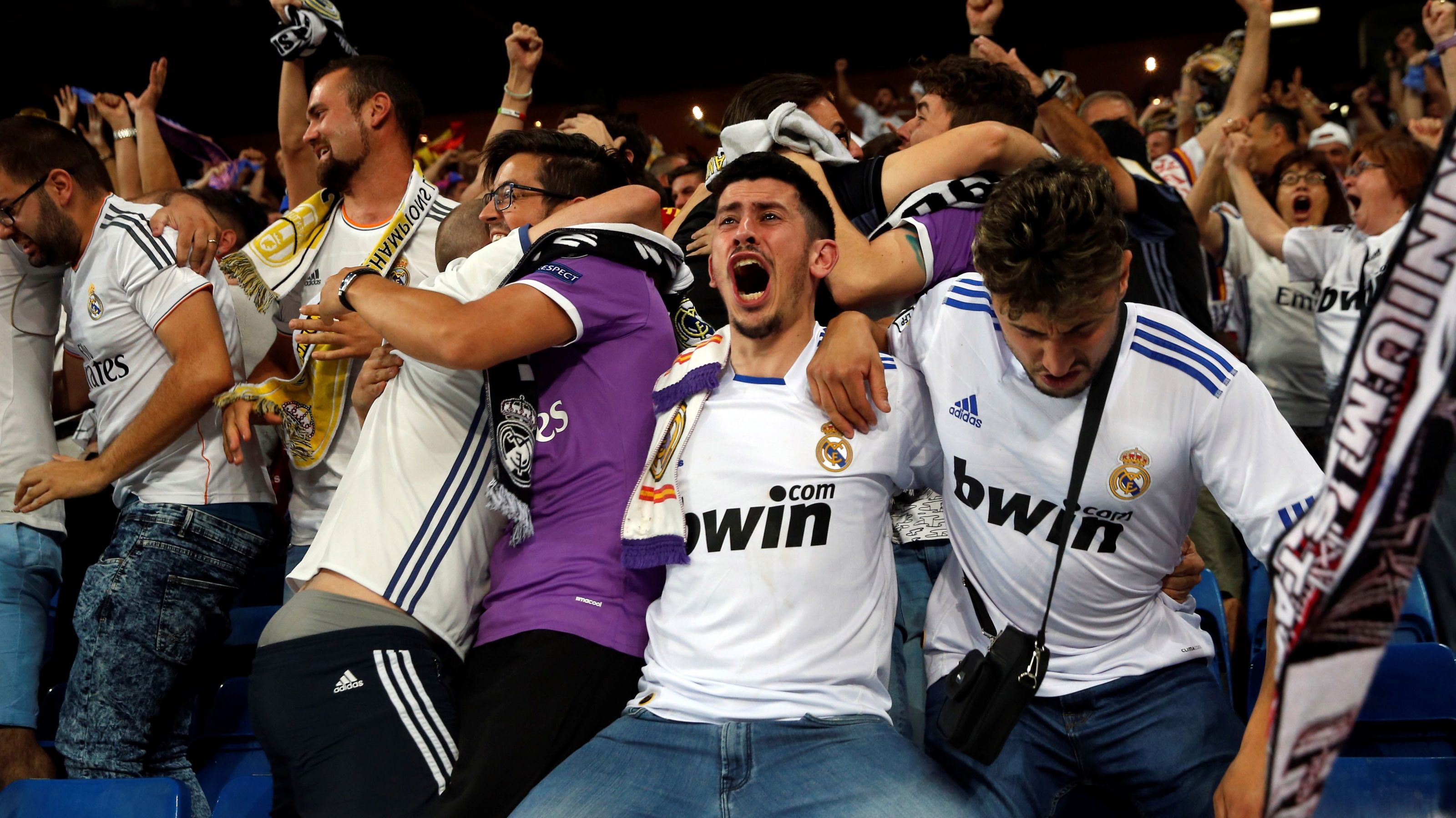 aoa体育-精彩足球赛场上激发观众情绪