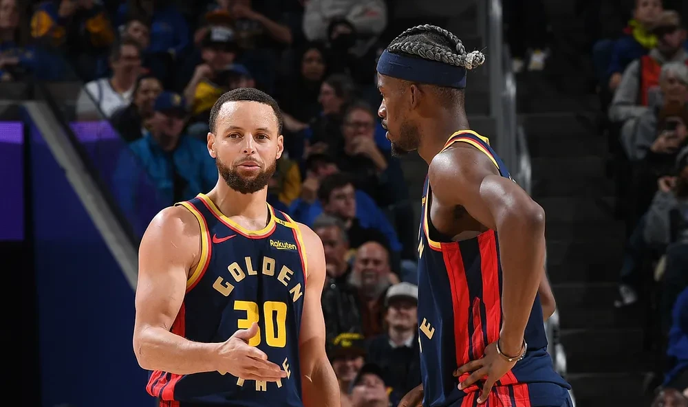 关于勇士胜灰熊,格林连续两战抢断入账活力十足的信息 关于勇士胜灰熊,格林连续两战抢断入账活力十足的信息