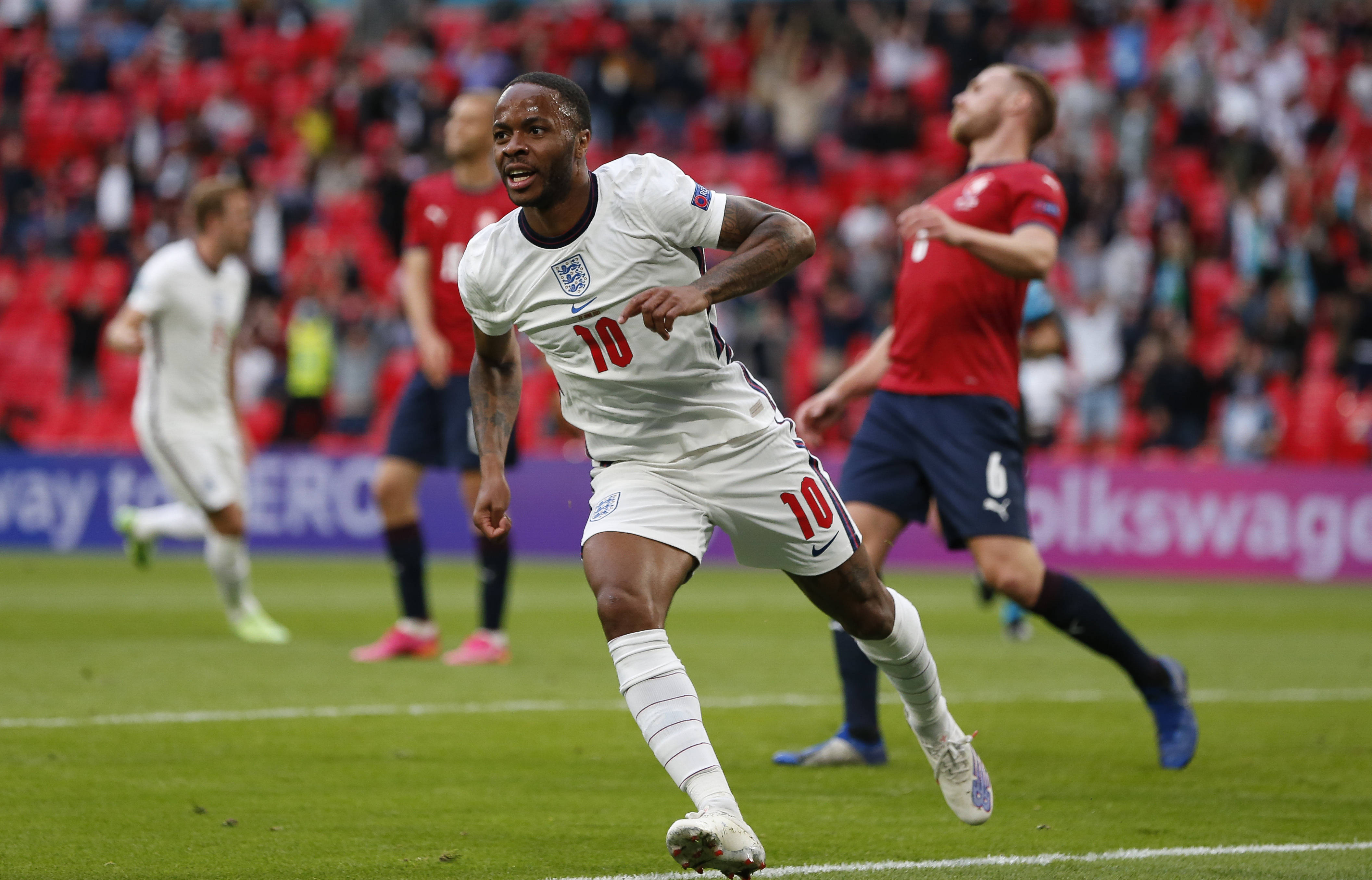 aoa体育体育登录-欧洲足球联赛的表现令人瞩目