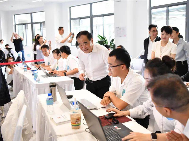 现场直击！比赛中的精彩瞬间被现场镜头捕捉