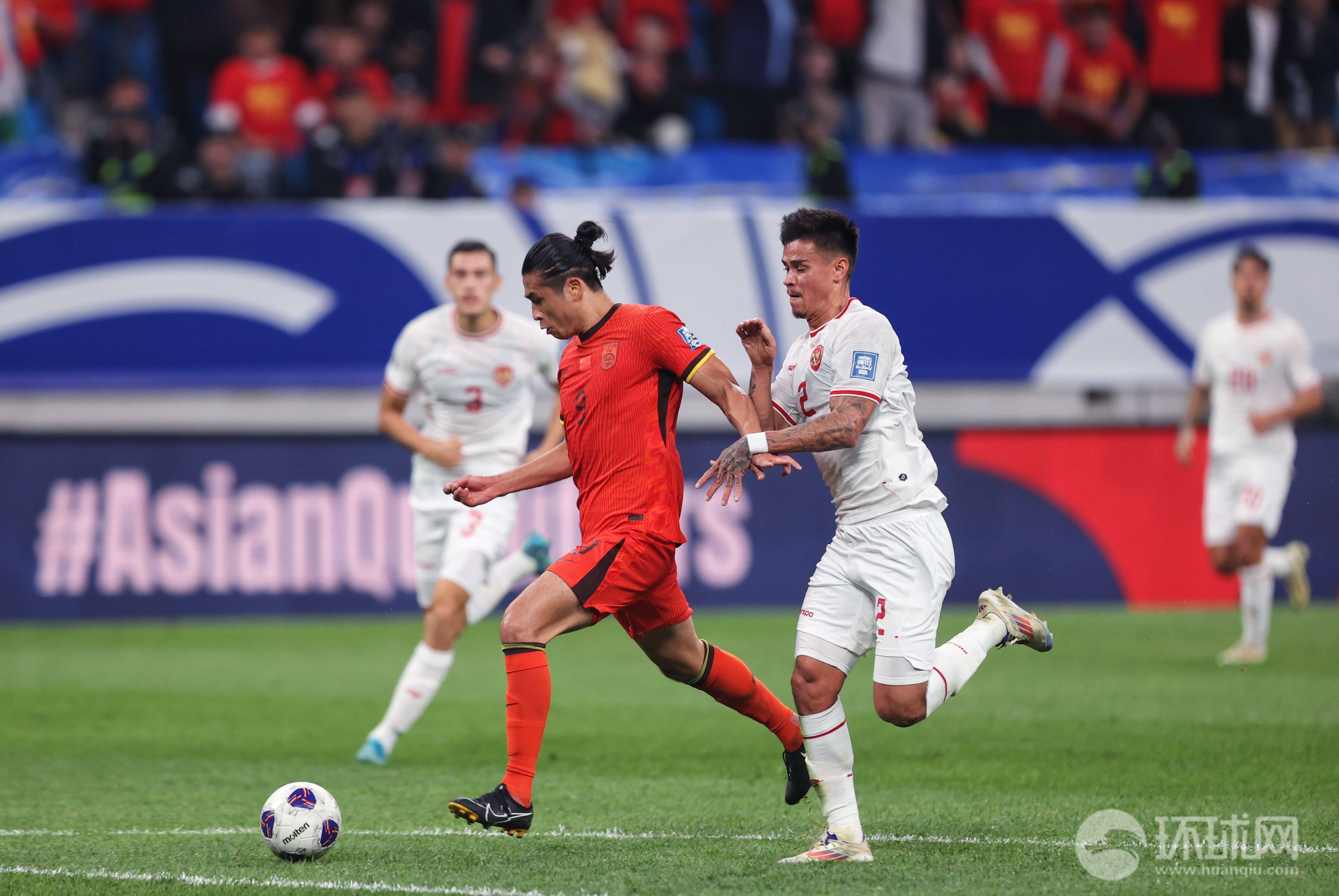 中国国家队在比赛中获得胜利