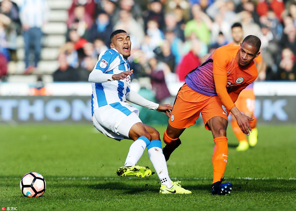 包含巴恩斯利战平哈德斯菲尔德，争议不断的词条