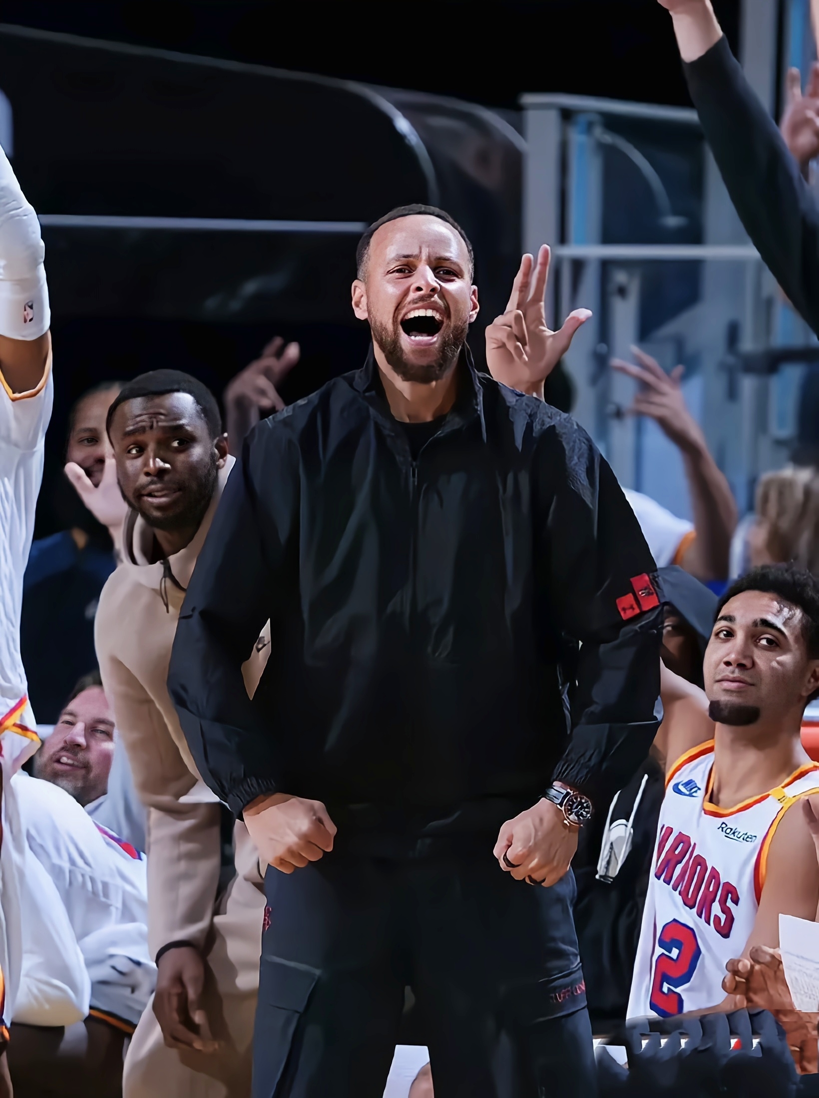 勇士擒下魔术，取得八连胜