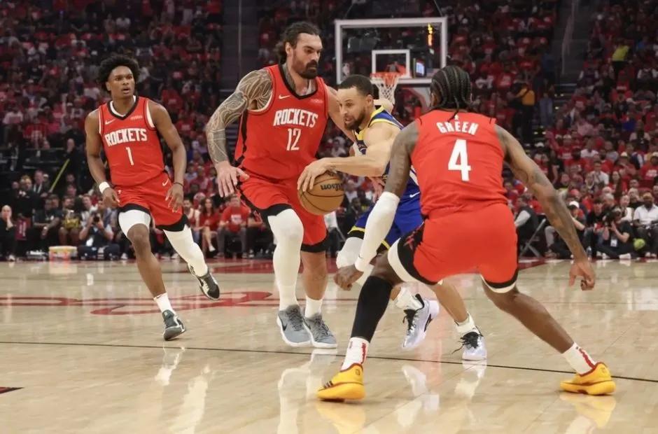 勇士客场击败火箭,系列赛战况1-1平的简单介绍 勇士客场击败火箭,系列赛战况1-1平的简单介绍