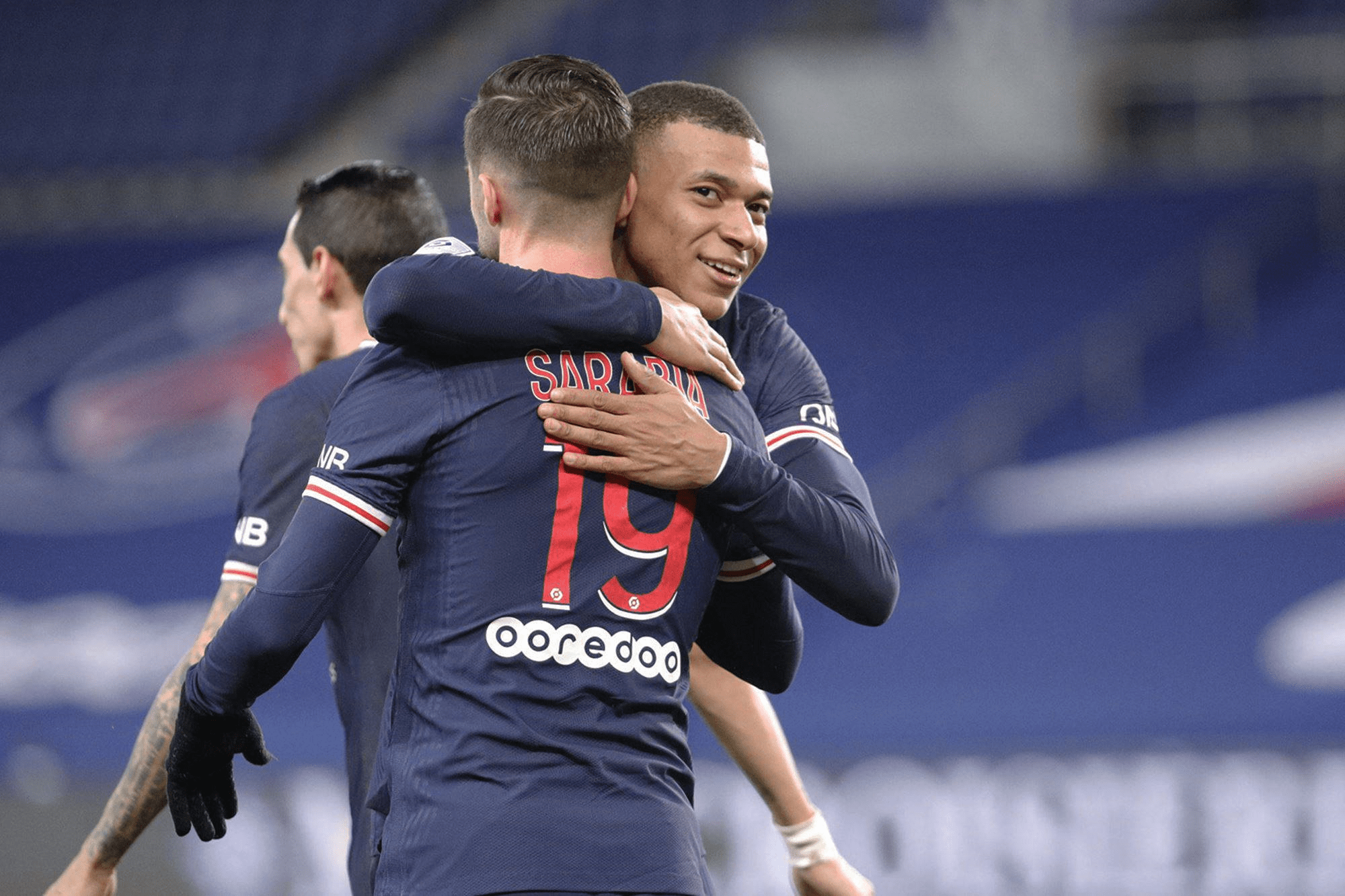 包含南特背水一战，欲击败洛里昂的词条