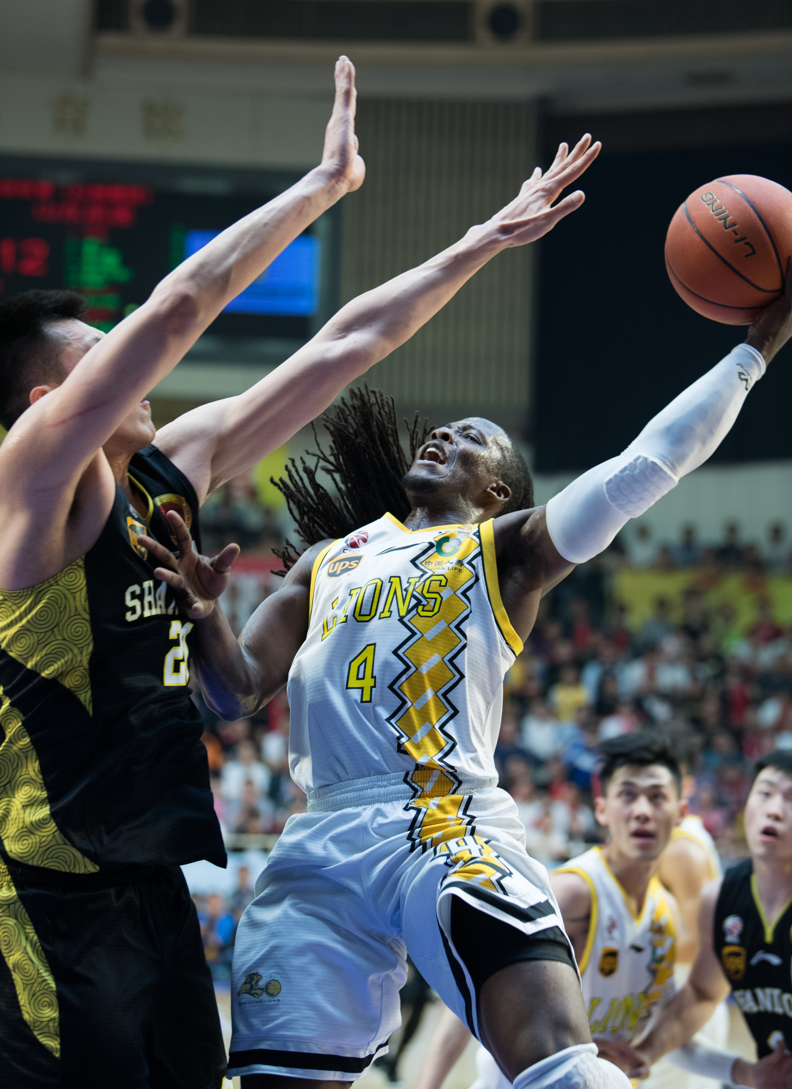 aoa体育体育官网-黑马现身东南亚杯篮球联赛半决赛的简单介绍