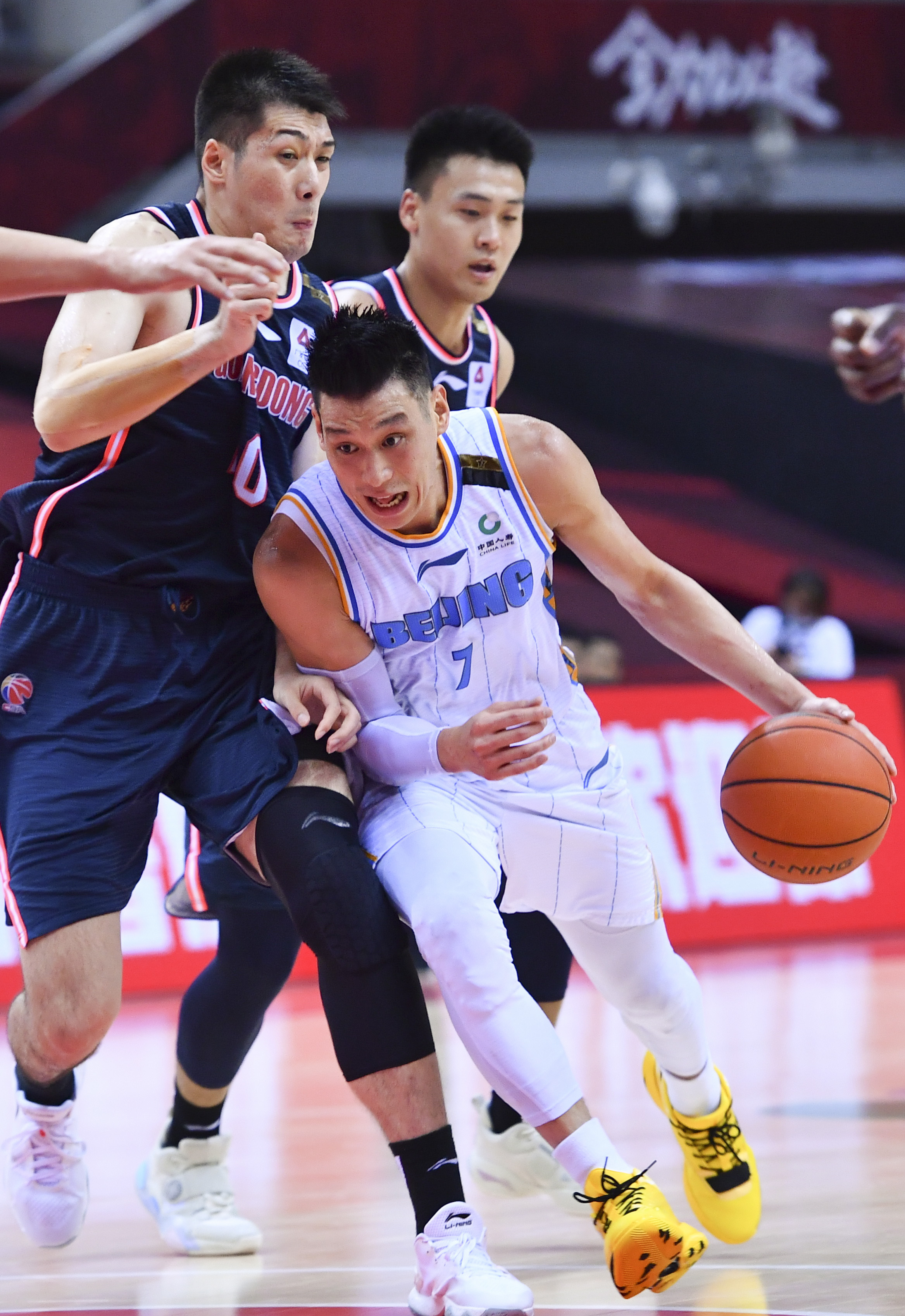 黑马现身东南亚杯篮球联赛半决赛的简单介绍